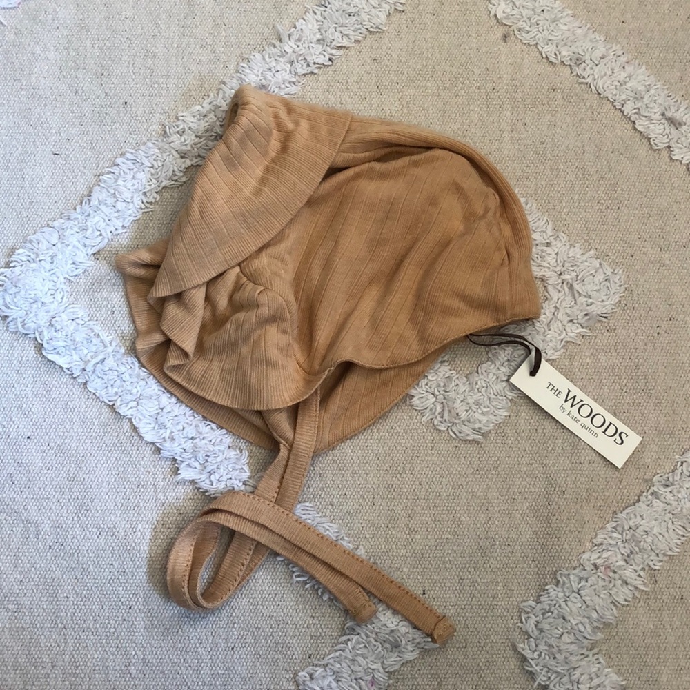 Kate Quinn bonnet
